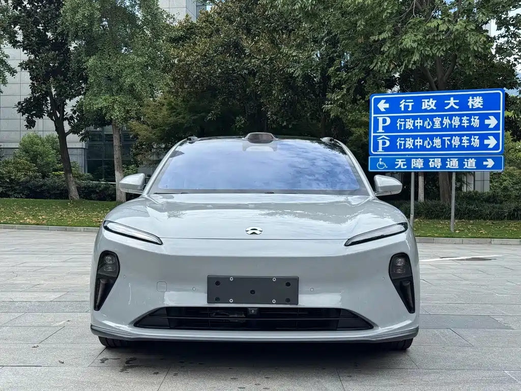 NIO ET5T — миниатюра 2