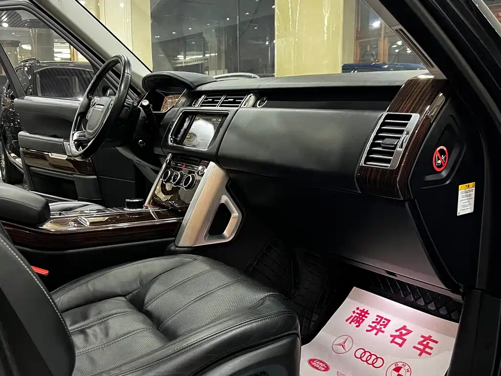 Land Rover Range Rover — миниатюра 18