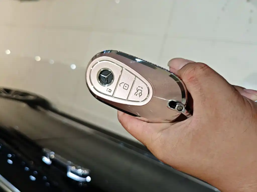Mercedes-Benz E-Class New Energy — миниатюра 9