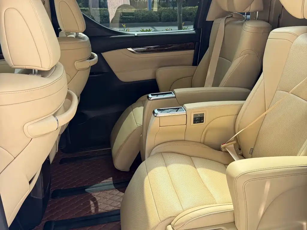 Toyota Alphard 2019 2.5L Luxury