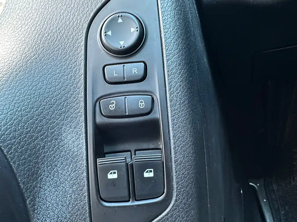 SAIC MAXUS CHASE G10