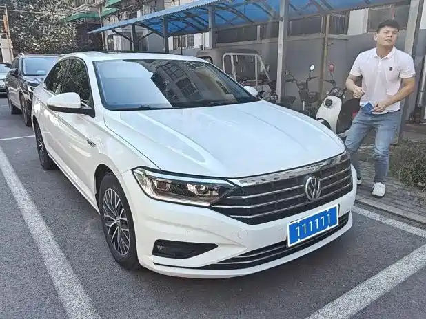 Volkswagen Sagitar — миниатюра 2