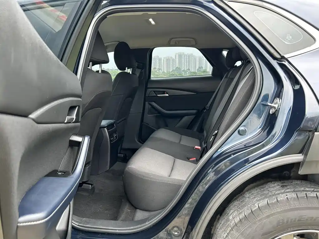 Mazda CX-30 — миниатюра 7