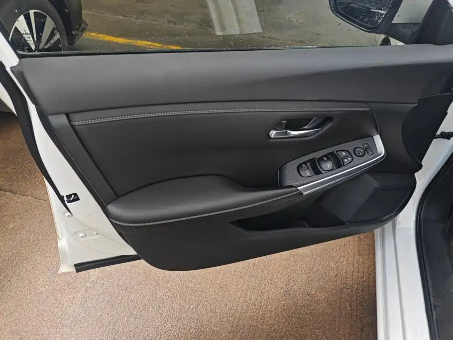 Nissan Sylphy — миниатюра 7