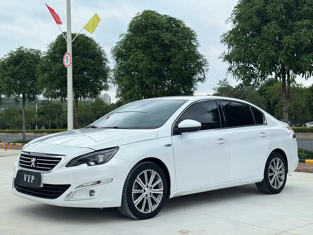 Peugeot 408