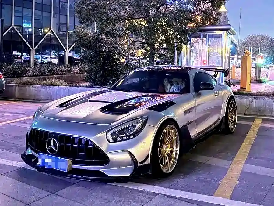Купить Mercedes-Benz AMG GT