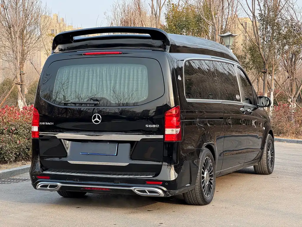 Mercedes-Benz Vito 2021 2.0T 7 мест
