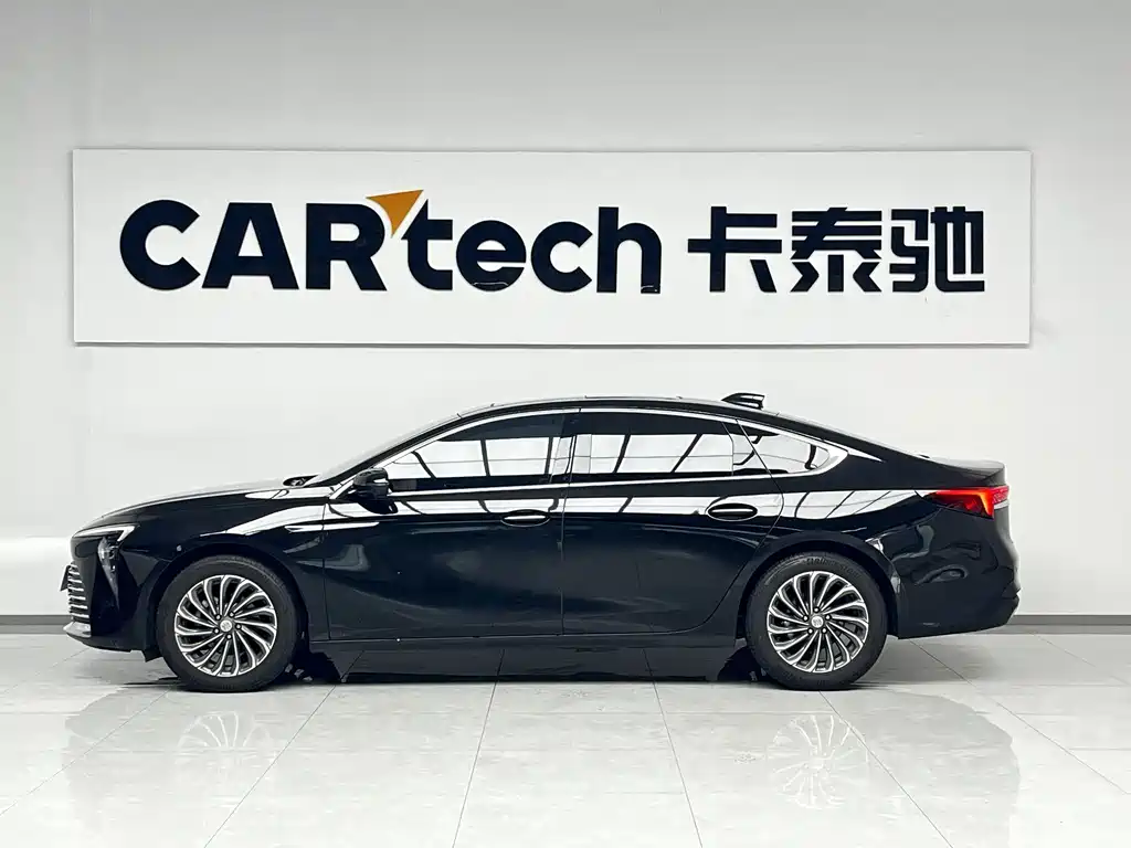 Buick LaCrosse 2026 28T Platinum