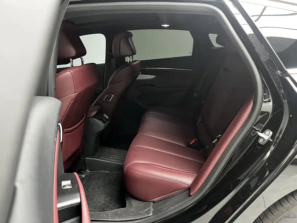 Buick LaCrosse 2026 28T Platinum