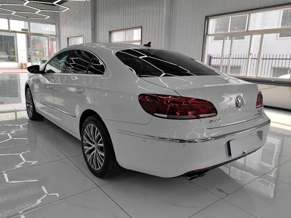 Volkswagen FAW - Passat CC CC 2018 2.0TSI Luxury