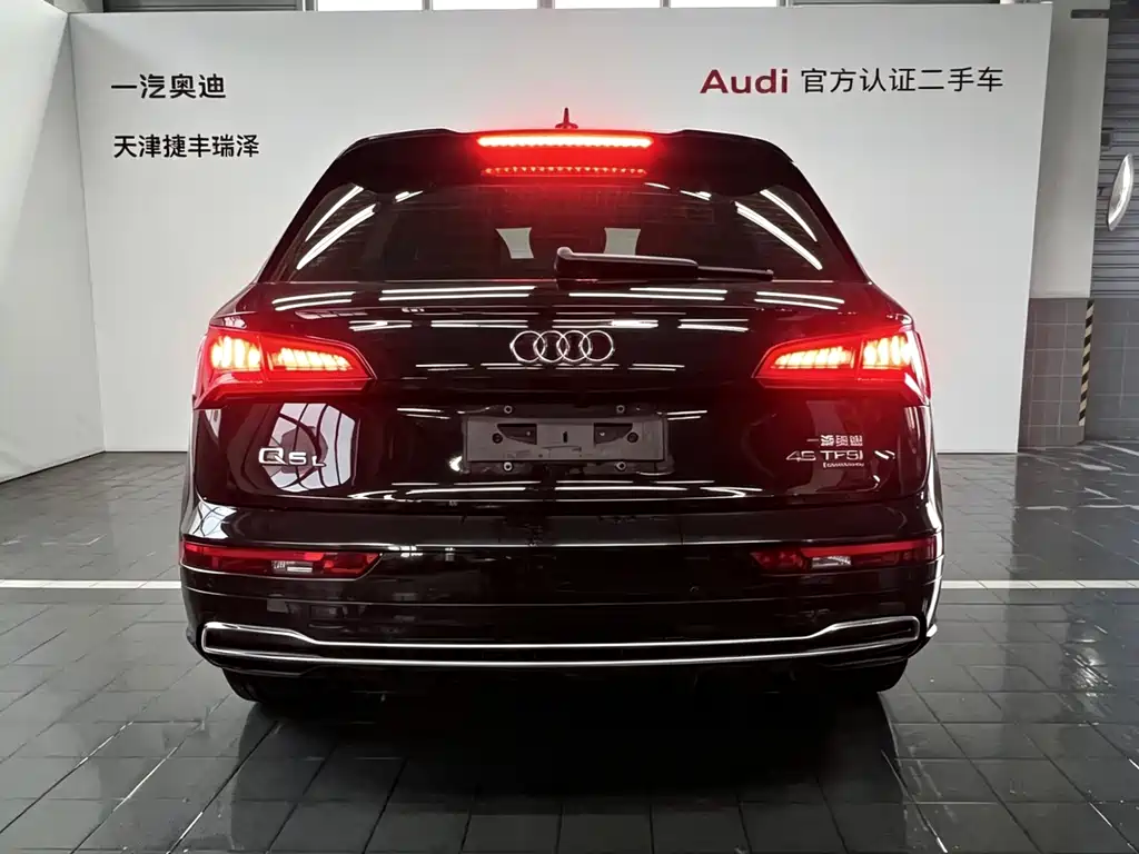 Audi Q5L 2018 45 TFSI Premium Fashion V