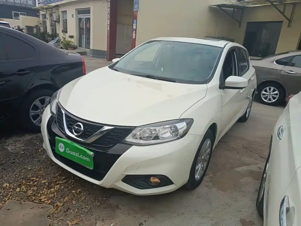 Nissan Tiida — миниатюра 2