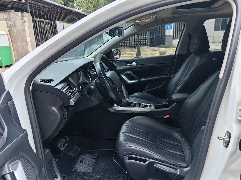 Peugeot 408 2020 360THP