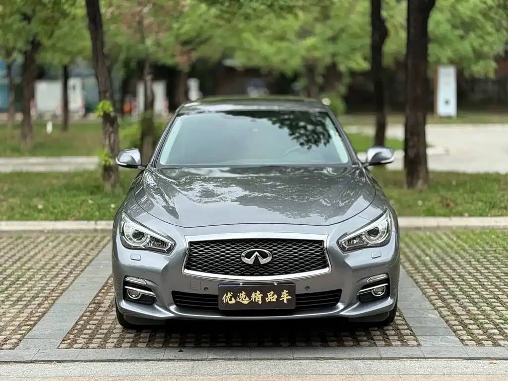 Infiniti Q50L 2015 2.0T Enjoy