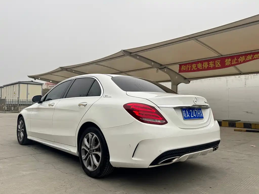 MERCEDES-BENZ C CLASS