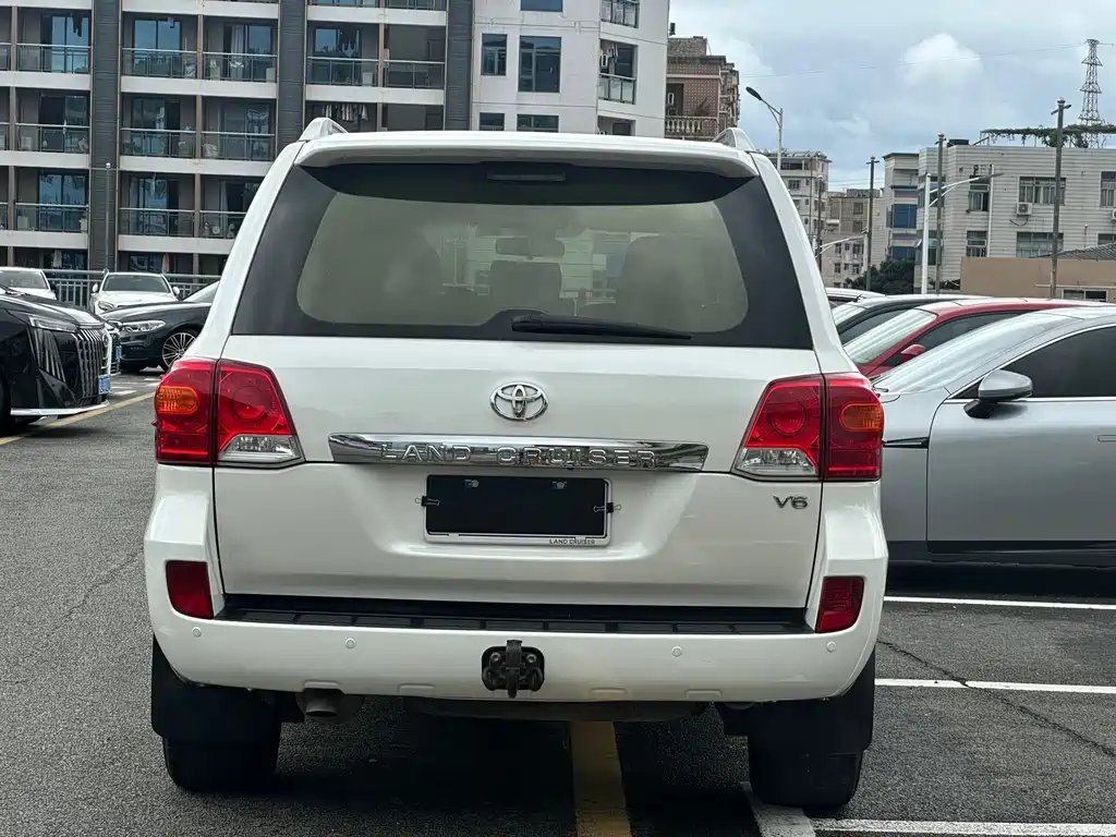 Toyota Land Cruiser — миниатюра 10