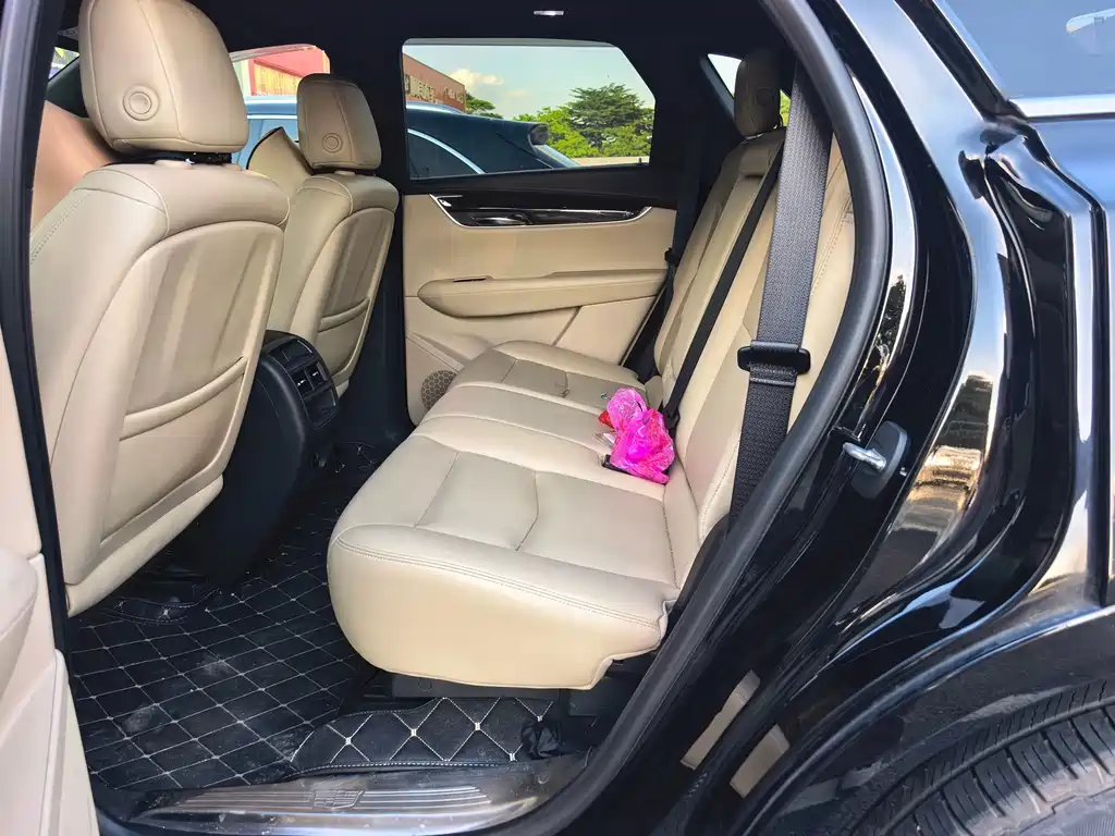 Cadillac XT5 2016 28T