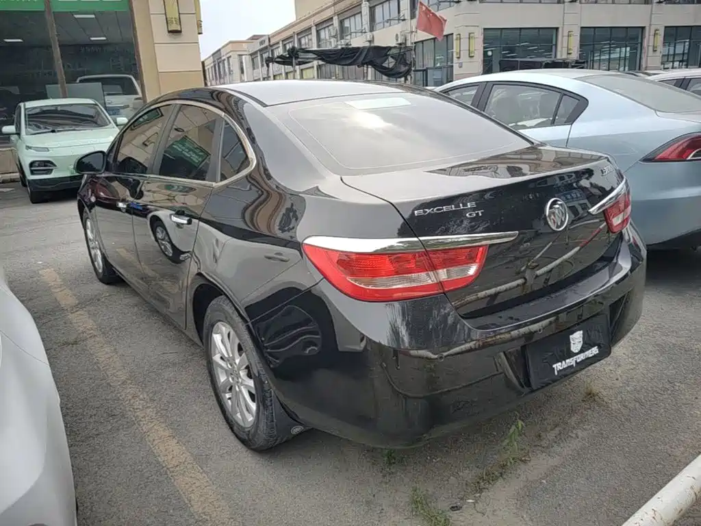 Buick Excelle — миниатюра 5