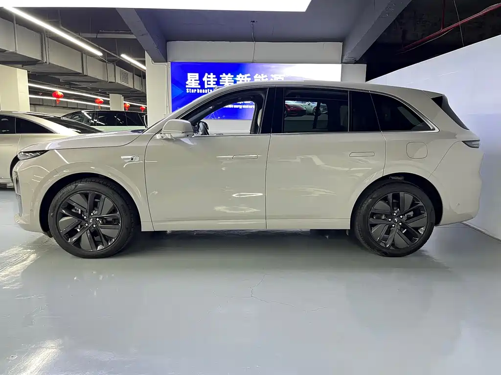 Li Auto IDEAL L6