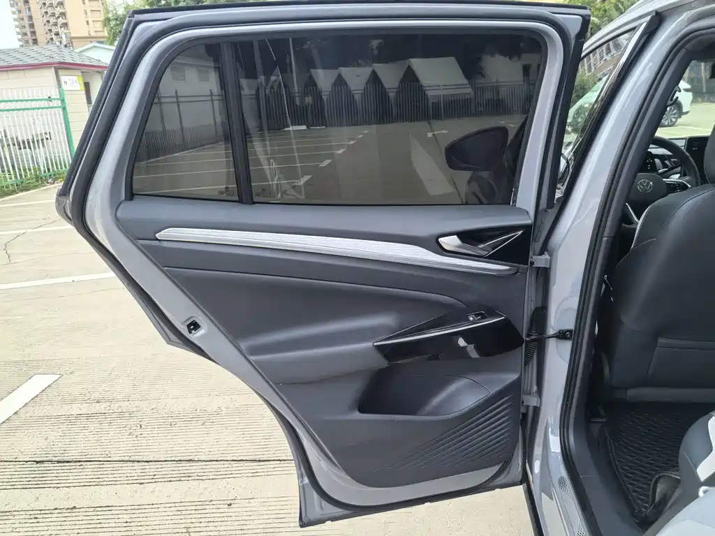 Volkswagen ID.4 Crozz — миниатюра 31