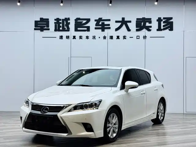 LEXUS CT 2017