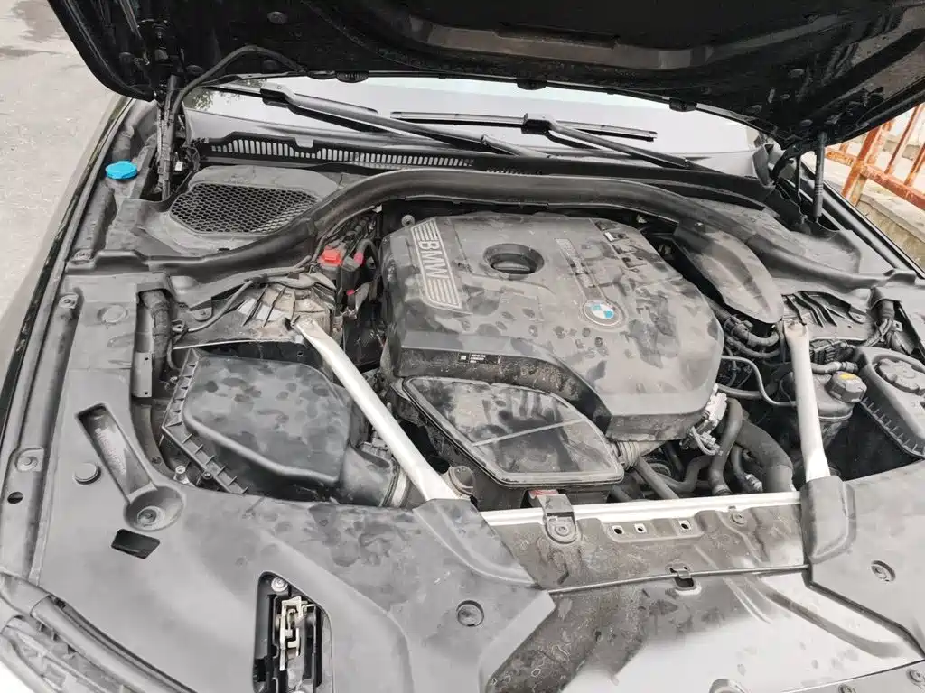 BMW 5 Series — миниатюра 19