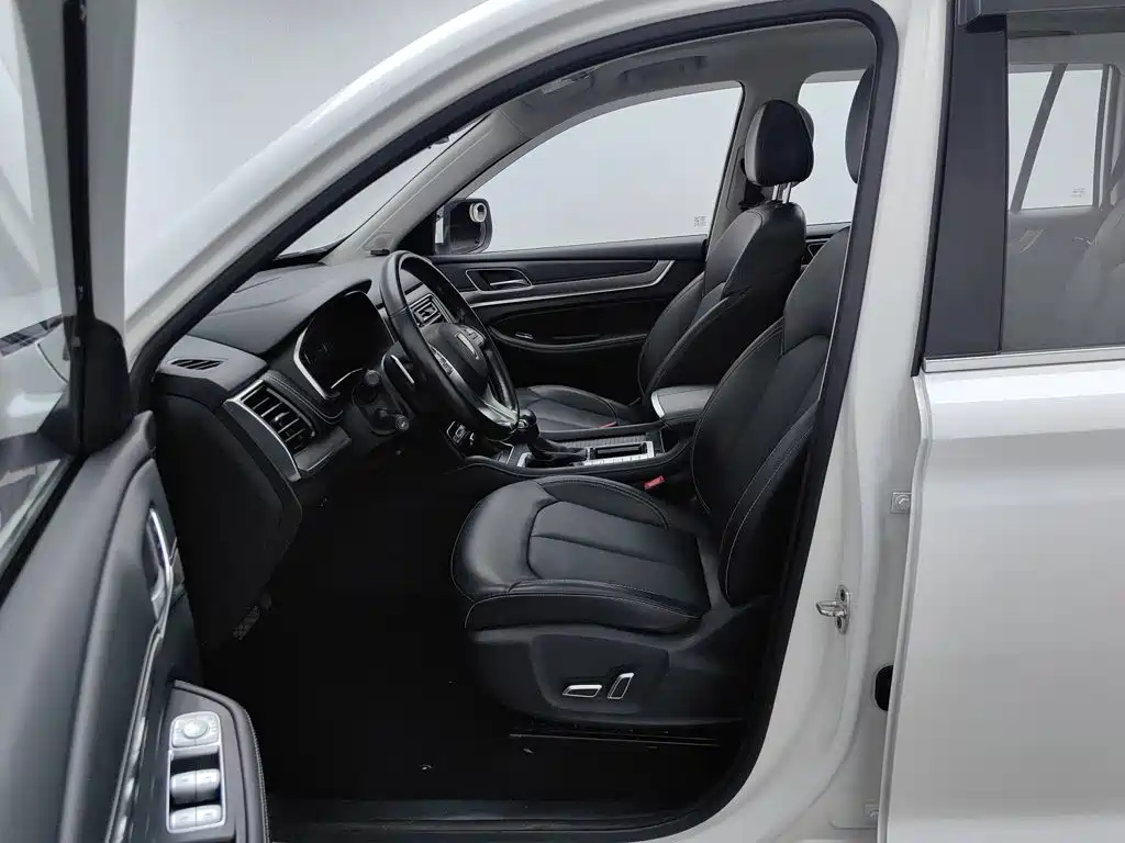 Roewe RX8 — миниатюра 10
