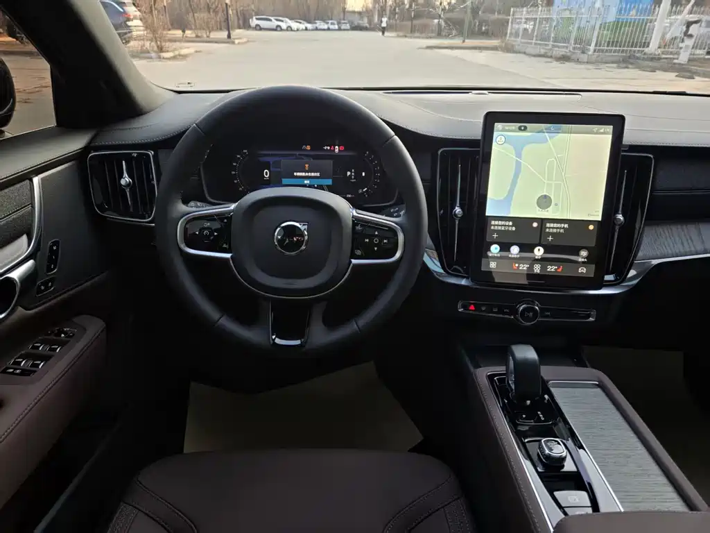 Volvo S90 2026 B5 Luxury