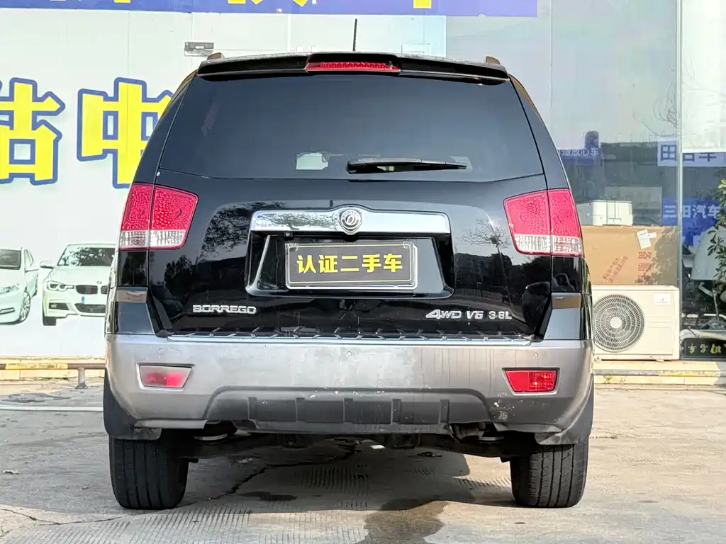Kia Borrego — миниатюра 14