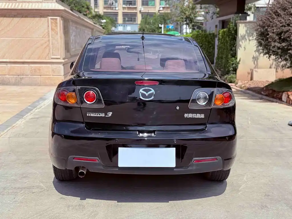 Mazda 3 — миниатюра 9
