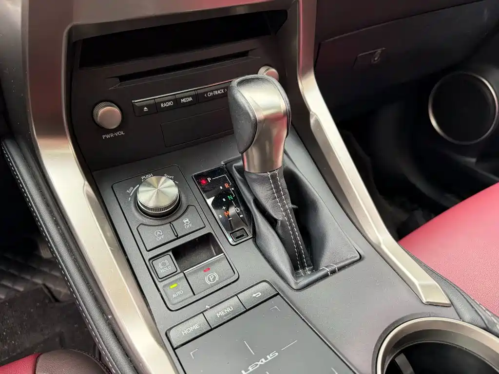Lexus NX — миниатюра 9
