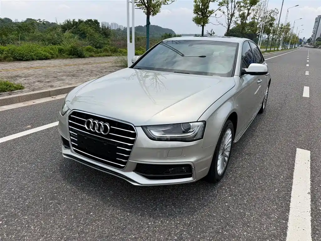 Audi A4L 2016