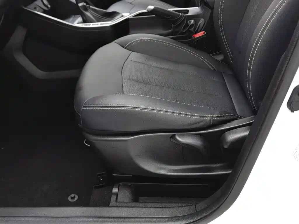 Geely Vision X3 — миниатюра 20