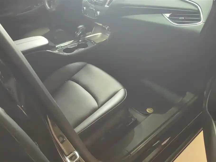 CHEVROLET MAI RUIBAO XL