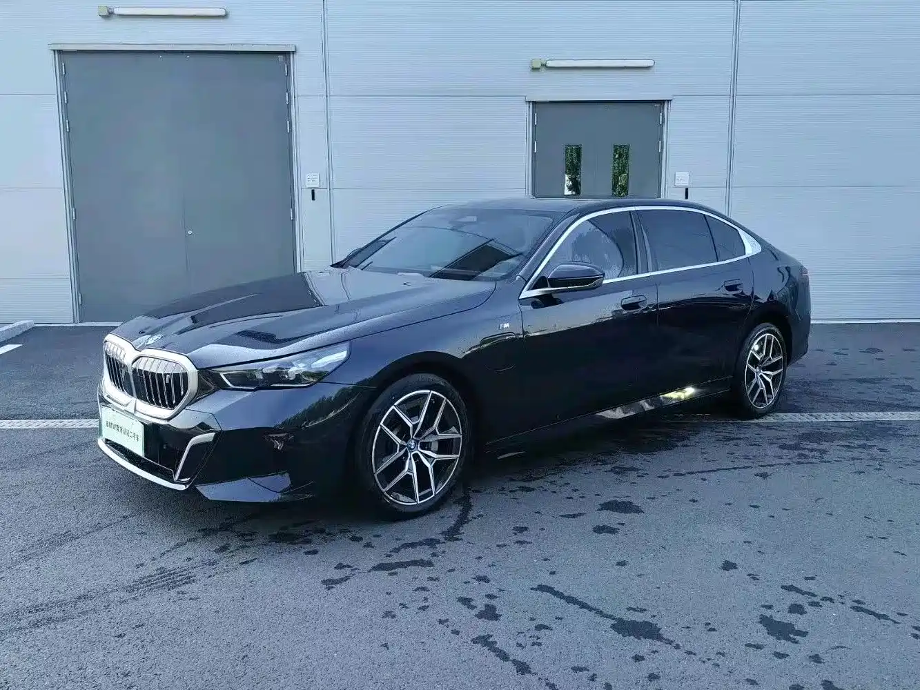 宝马i5 2025款 eDrive 35L M运动套装 2025