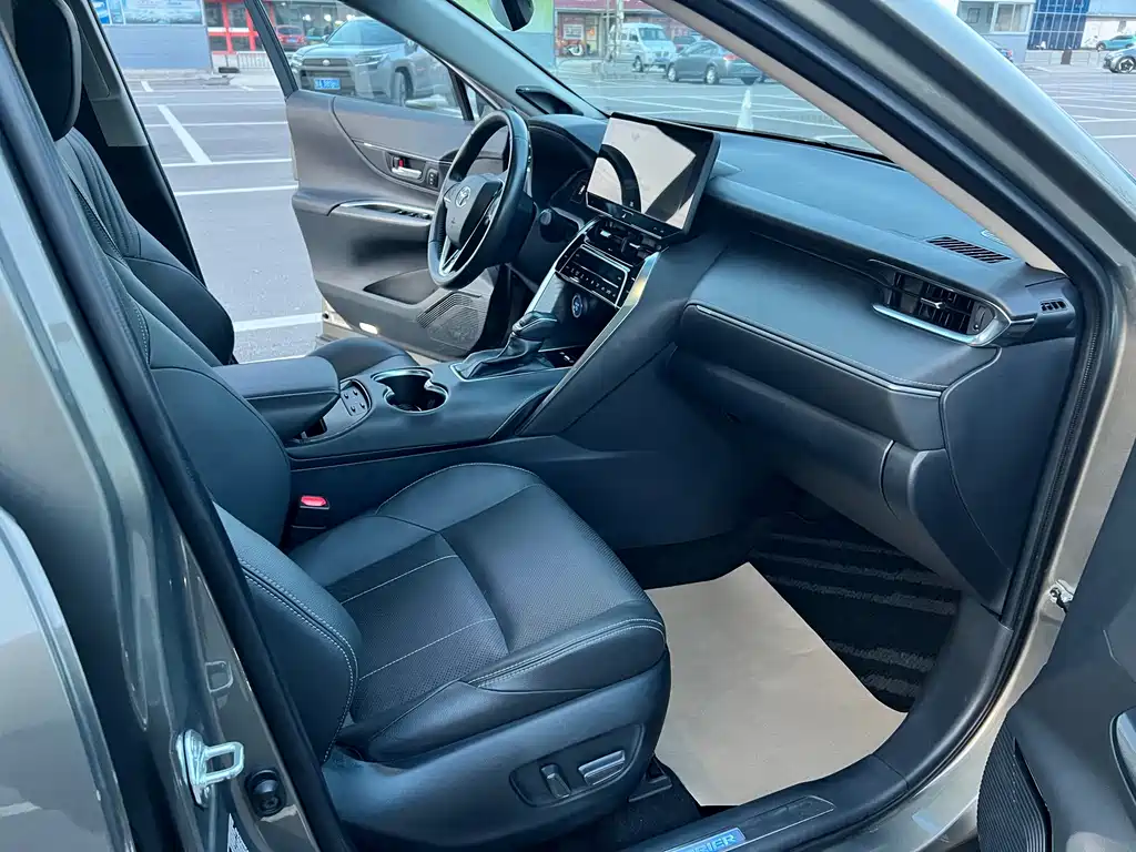 TOYOTA LING FANG HARRIER