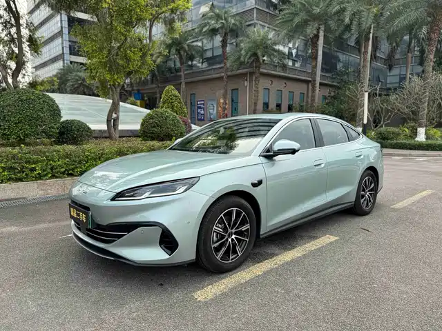 2025 BYD Seal