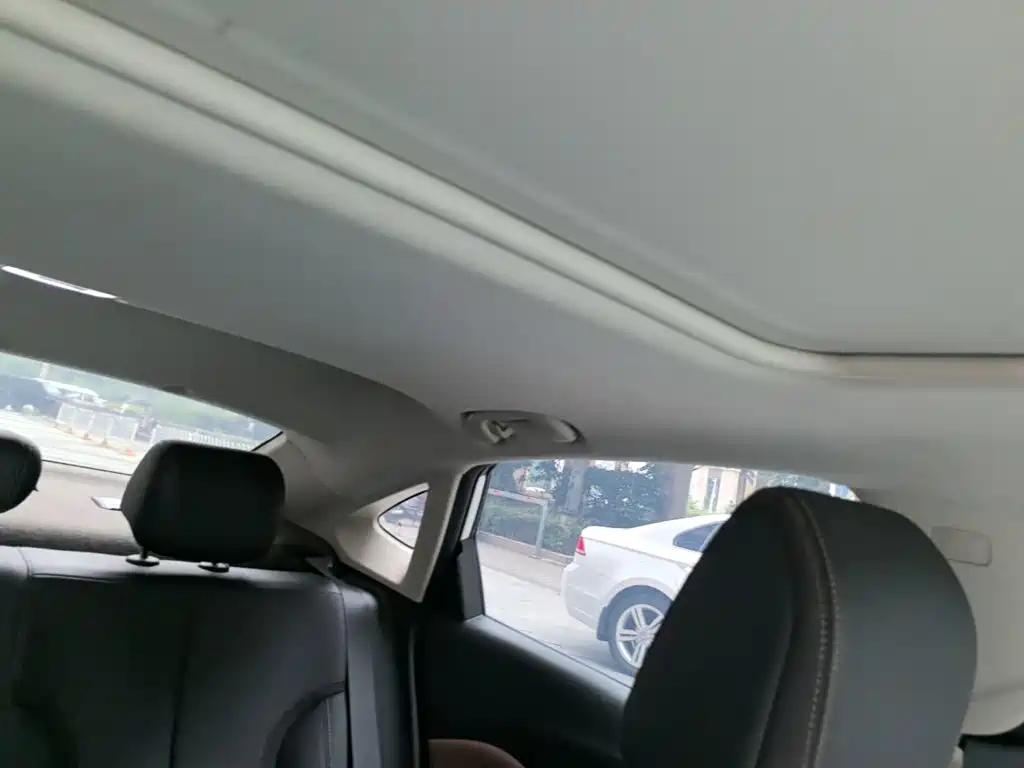 Buick Verano — миниатюра 18