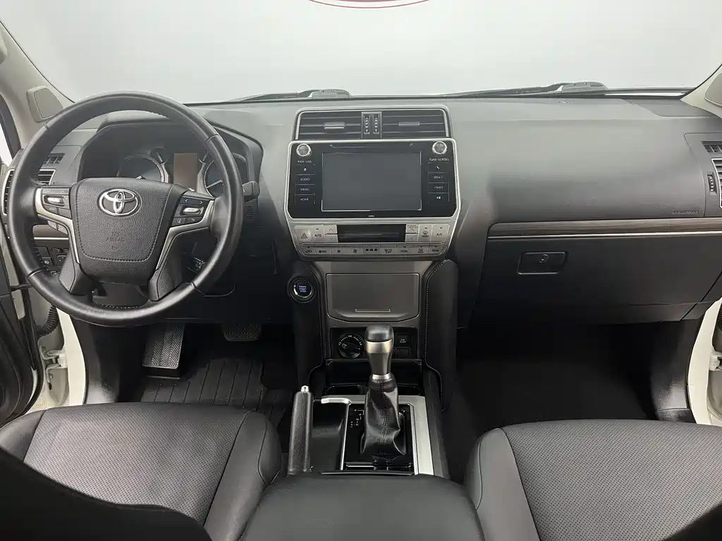 Toyota Prado — миниатюра 11