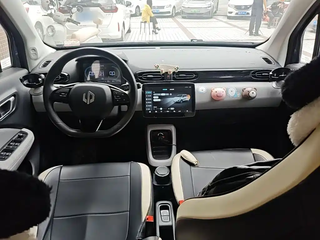 Leapmotor Leapmotor T03 — миниатюра 10