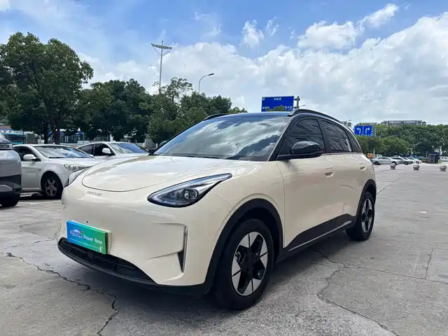 2024 Geely Xingyuan