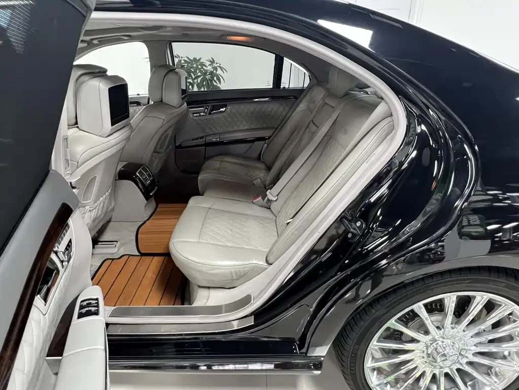 Mercedes-Benz S-Class AMG — миниатюра 20
