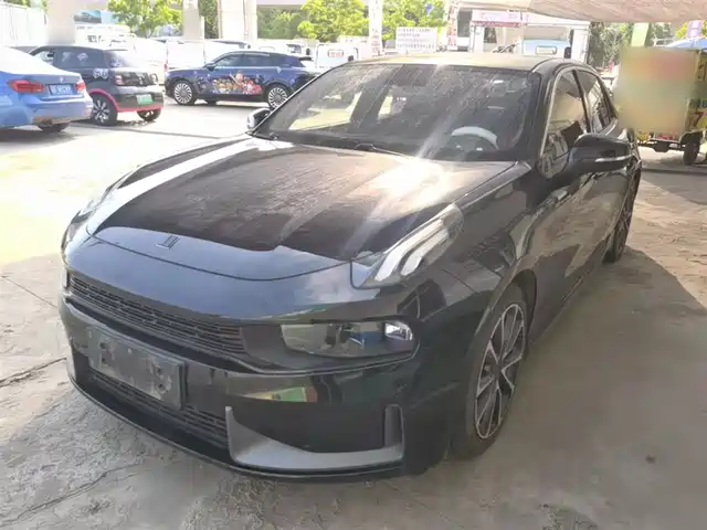 2020 Lynk & Co 03