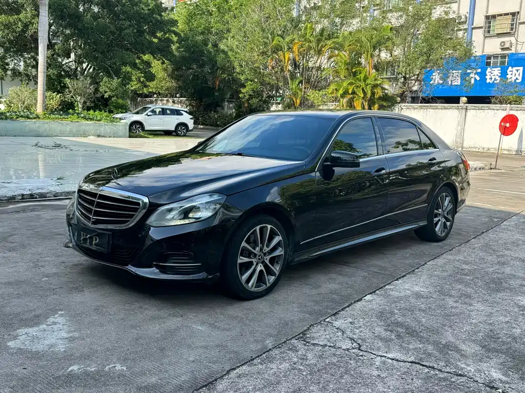 Mercedes-Benz E-Class 2015