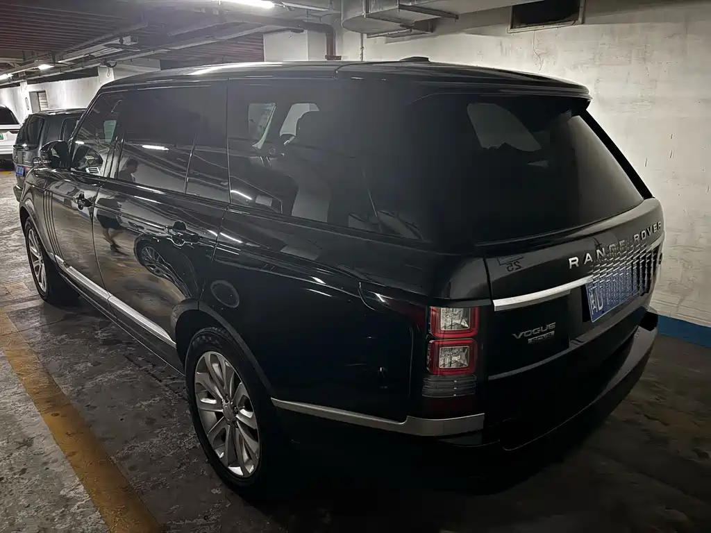 Land Rover Range Rover — миниатюра 4