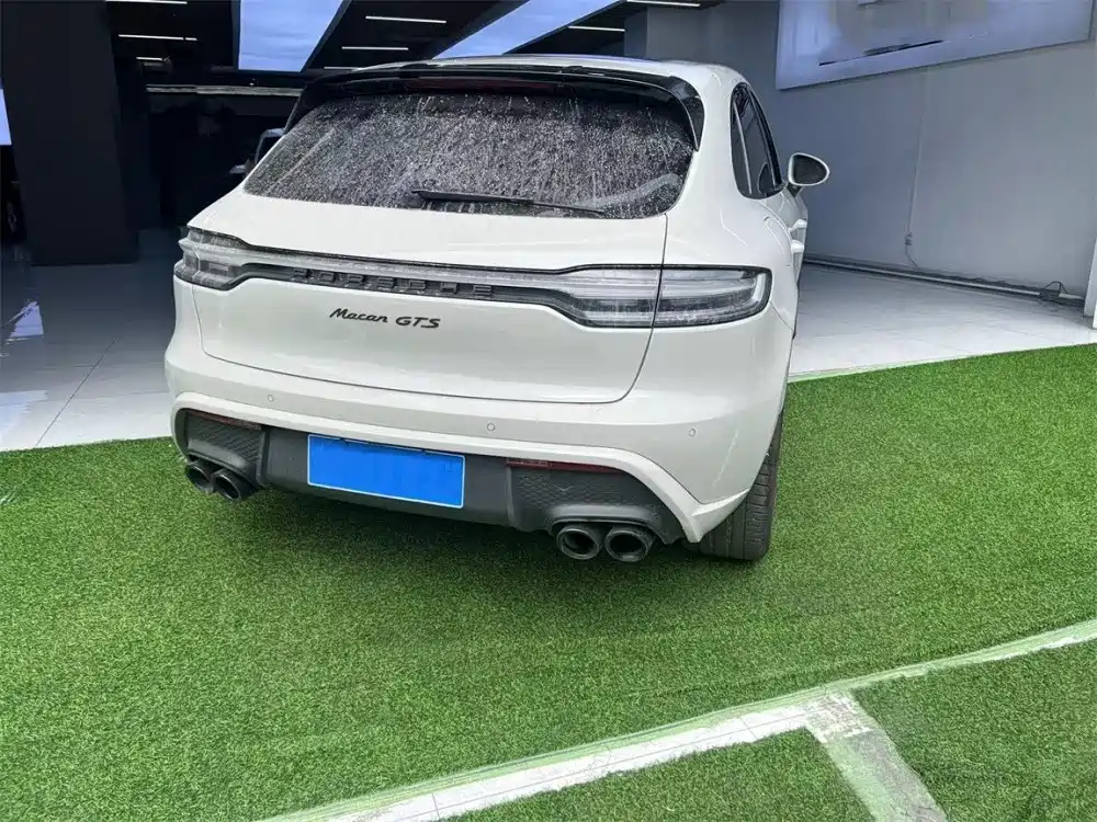 Porsche Macan — миниатюра 10