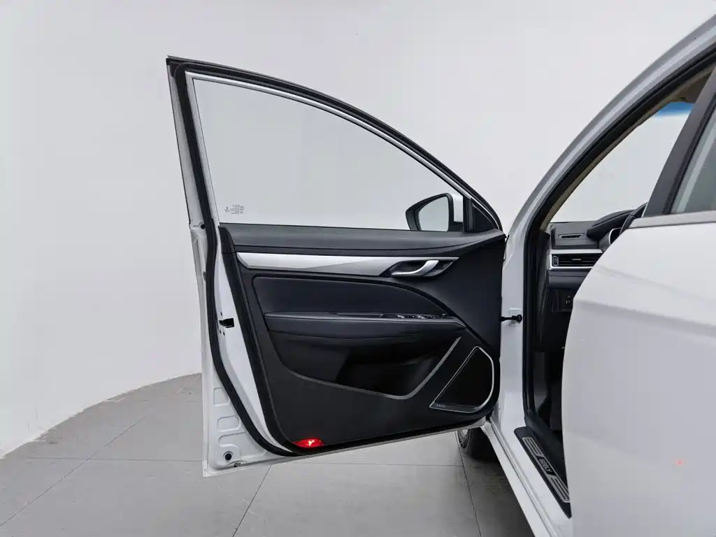 Geely Emgrand — миниатюра 8
