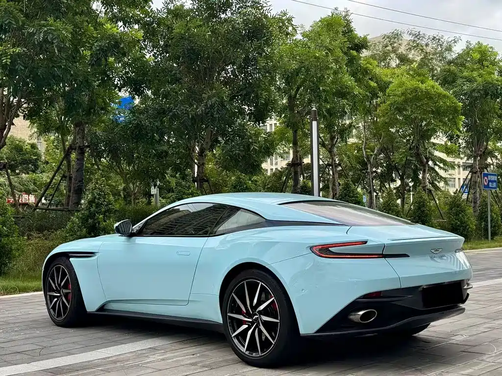 Aston Martin DB11 2016 5.2T