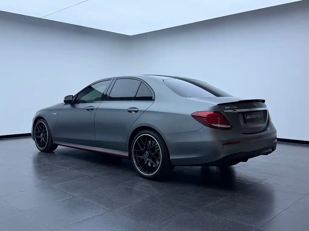 Mercedes-Benz E-Class AMG — миниатюра 4
