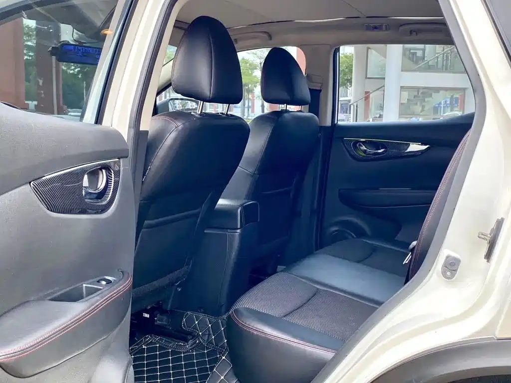 Nissan Qashqai — миниатюра 6